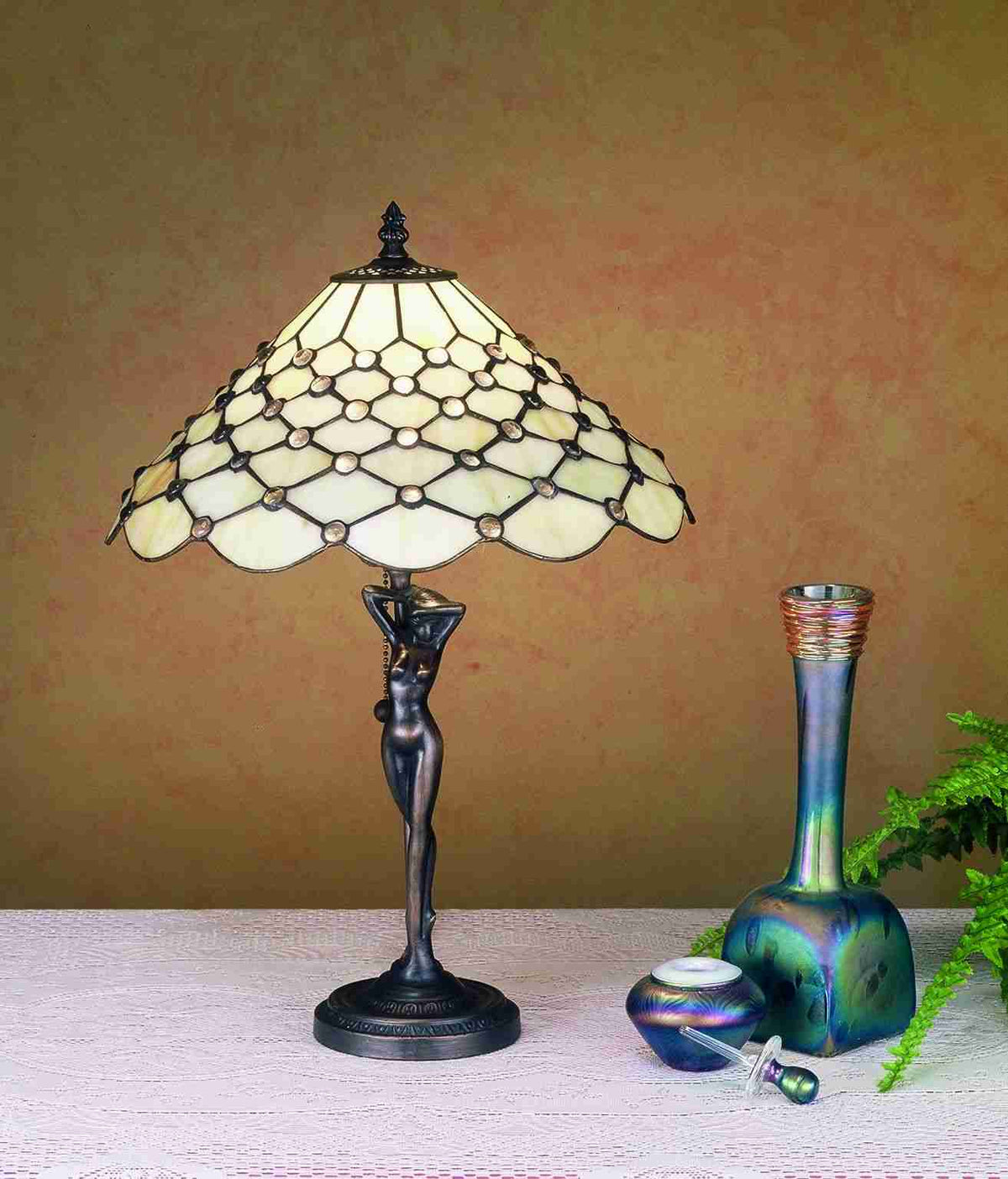 Meyda Lighting 18813 13.5